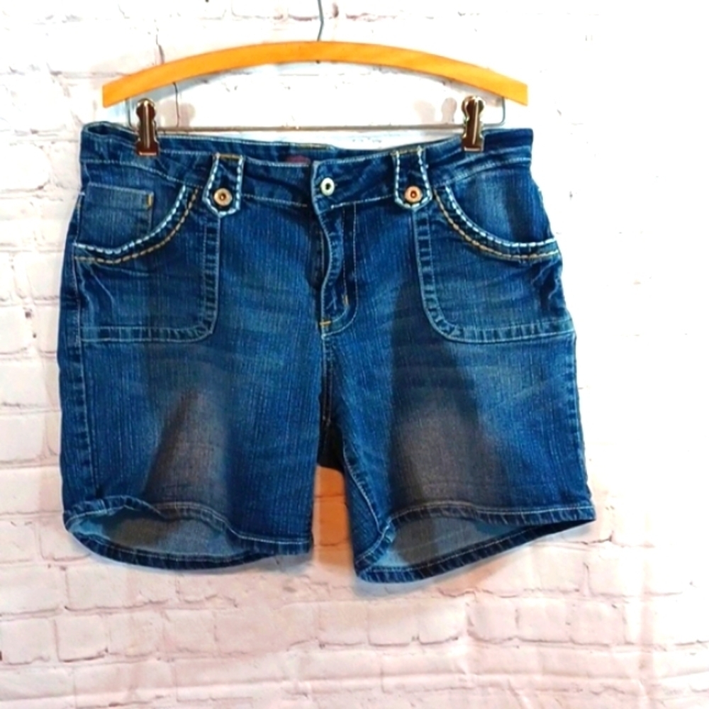 Kiss Therapy Womens Flip Pockets  Embroidery Jean Shorts sz14